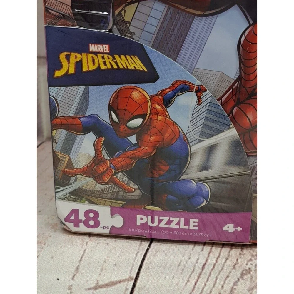 Marvel Spiderman 48 Piece Puzzle in Tin Lunchbox, Red, Blue, White New Sealed